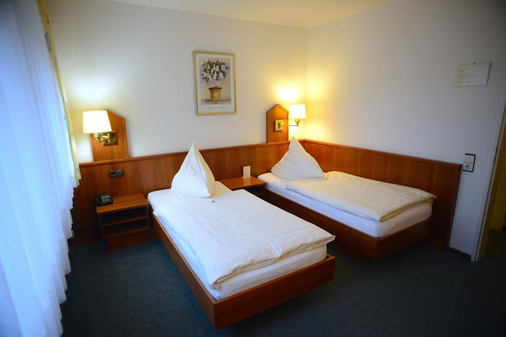 Hotel Marienhof Duesseldorf Нойс Экстерьер фото